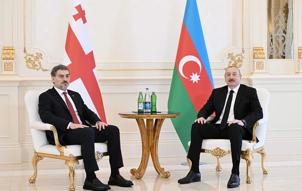 Gürcüstan Prezidenti İlham Əliyevi ölkəsinə səfərə dəvət edib