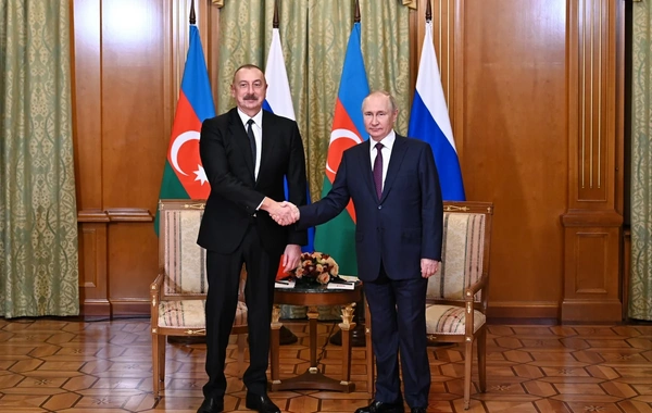 İlham Əliyev Vladimir Putini təbrik edib
