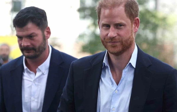 Şahzadə Harri 18 aydan sonra atası ilə görüşdü