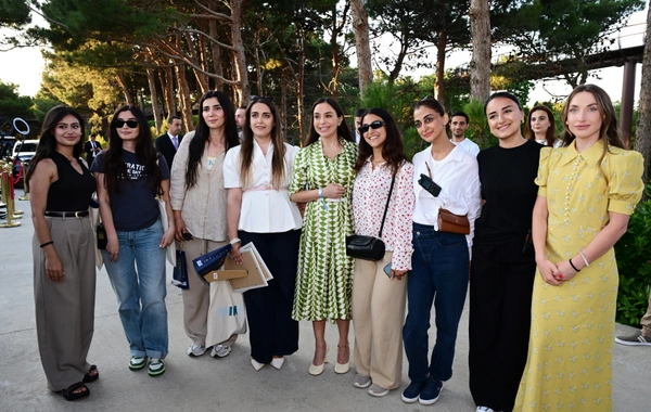 Leyla Əliyeva və Alona Əliyeva Xeyirxahlıq Festivalında iştirak ediblər