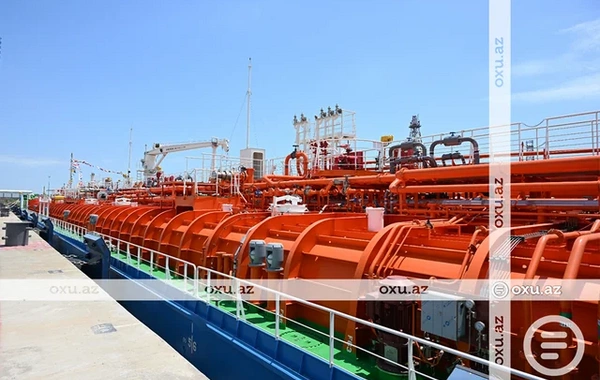 Azərbaycandan Türkmənistana hədiyyə olunan tankerin GÖRÜNTÜLƏRİ