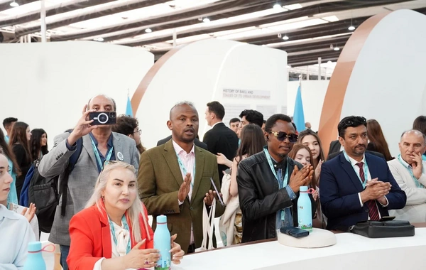 DOST İnklüziv İnkişaf və Yaradıcılıq Mərkəzinin istedadları WUF13 "Urban Expo" sərgi məkanında konsert proqramı ilə çıxış edib