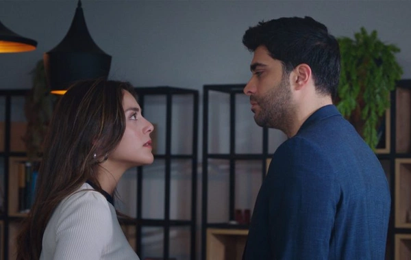 Kızılcık şerbetində QALMQAL - Aktyorun bu hərəkəti müzakirələrə səbəb oldu