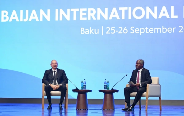 İlham Əliyev: Xarici borcumuz çox aşağı səviyyədədir, biz onu bir gündə sıfırlaya bilərik