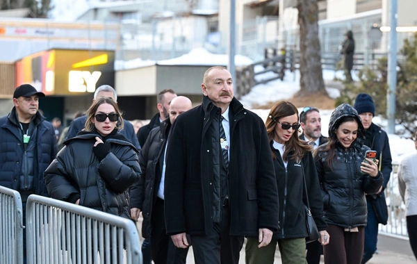 İlham Əliyev Ümumdünya İqtisadi Forumu çərçivəsində panel iclasda iştirak edib