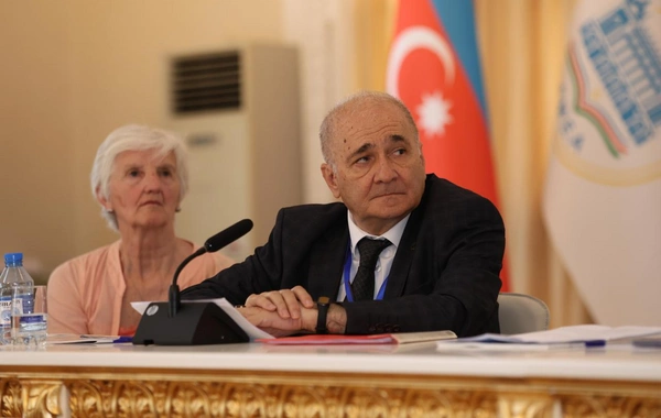 Türk tarixinə baxış və ideoloji yanaşmalar müzakirə olunub