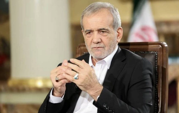 Pezeşkian Hörmüz boğazının hansı ölkələr üçün bağlandığını açıqlayıb