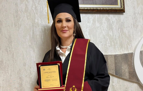Gülyanaq Məmmədovaya Fəxri doktor adı verildi