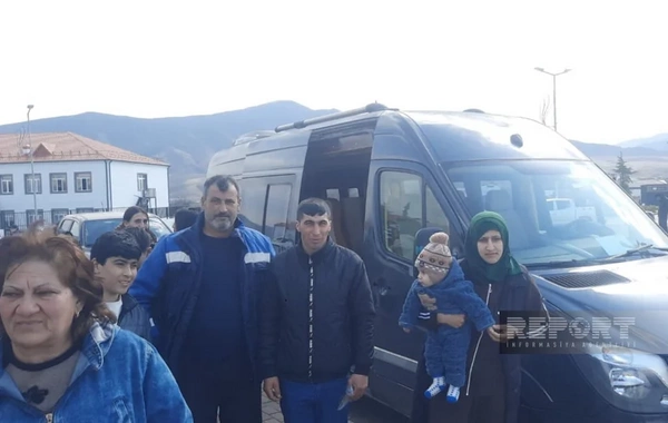 Xanabad kəndinə yola salınan ilk köç karvanı Xocalı şəhərinə çatıb