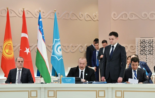 İlham Əliyev Türküstanda TDT-nin qeyri-rəsmi Zirvə görüşündə iştirak edib