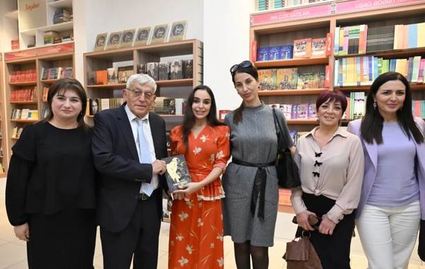 "Azərbaycan dilini öyrənirik" kitabının təqdimat mərasimi olub
