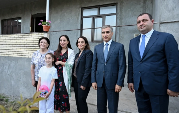 Leyla Əliyeva "Onlardan biri: Emil" adlı anım tədbirində iştirak edib
