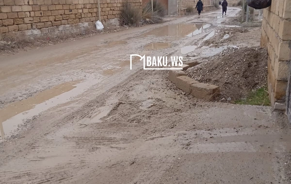 Bərbad vəziyyətə düşən yollardan ŞİKAYƏT