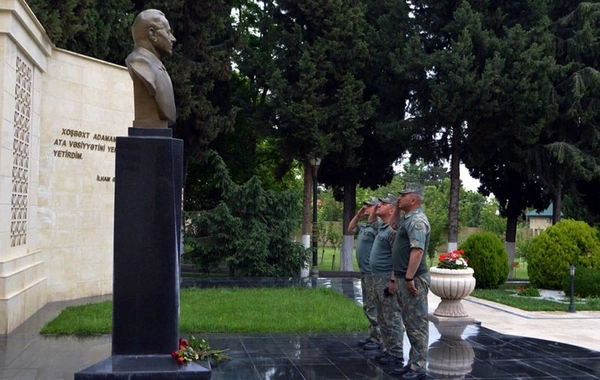 Müstəqillik Günü Azərbaycan Ordusunda yüksək təntənə ilə qeyd olunub