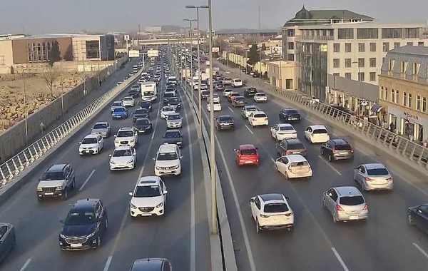 Paytaxtda sıxlıq olan küçələrin SİYAHISI