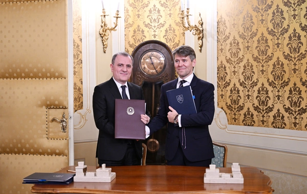 Bratislavada Azərbaycan ilə Slovakiya arasında bir sıra sənədlər imzalanıb