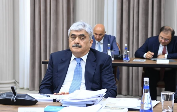 İqtisadi Şura 2025-ci və növbəti 3 il üzrə büdcə layihələrini müzakirə edib
