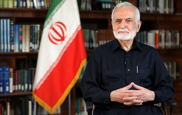 Kamal Xərrazi ABŞ-İsrail hücumunda aldığı xəsarətlərdən vəfat etdi