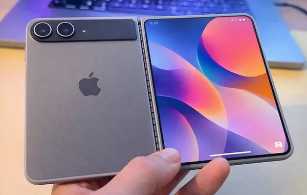 Gələcəyin qatlana bilən iPhone-u nümayiş etdirildi