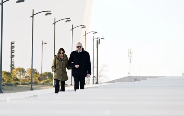 Prezident İlham Əliyev Xankəndi şəhərində Zəfər parkının açılışında iştirak edib