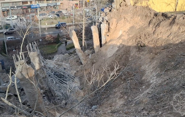 Kiyevə raket hücumu zamanı Azərbaycanın Ukraynadakı səfirliyinə ciddi ziyan dəyib