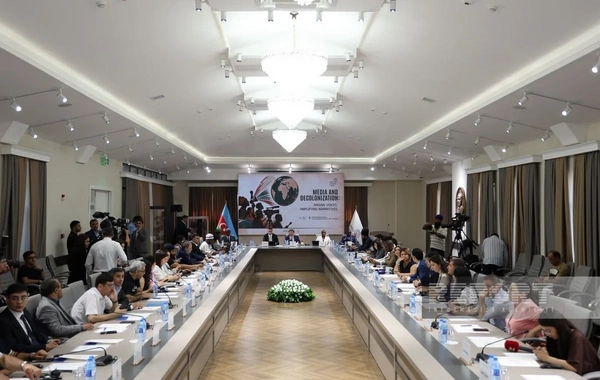 Bakıda Media və dekolonizasiya konfransının ilk sessiyası keçirilib