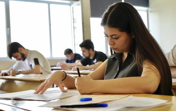 Bu gün minə yaxın namizəd dövlət qulluğu üzrə imtahan verəcək
