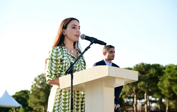 Leyla Əliyeva və Alona Əliyeva Xeyirxahlıq Festivalında iştirak ediblər
