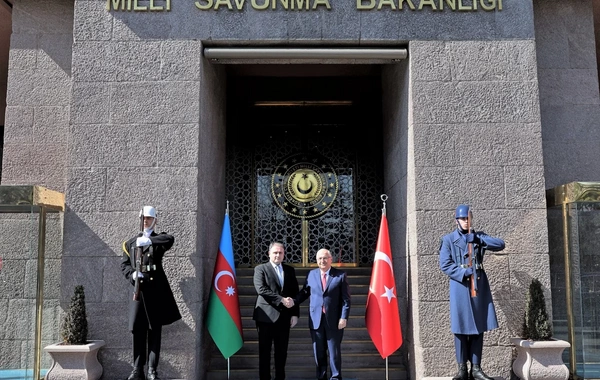 Vüqar Mustafayev Ankarada Yaşar Gülərlə müzakirələr aparıb