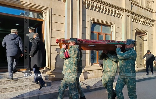 Milli Qəhrəman Şahin Tağıyev dəfn edilir