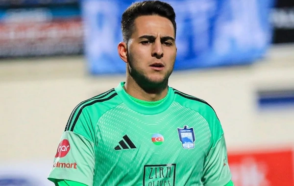 Zirə qapıçısı Tiaqo Silva ilə yollarını ayırıb