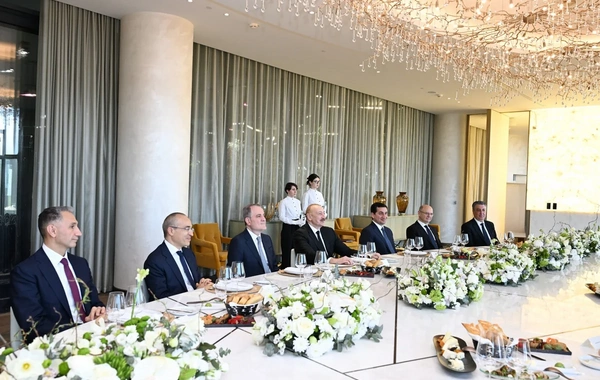 Tbilisidə Azərbaycan Prezidentinin şərəfinə lanç verilib