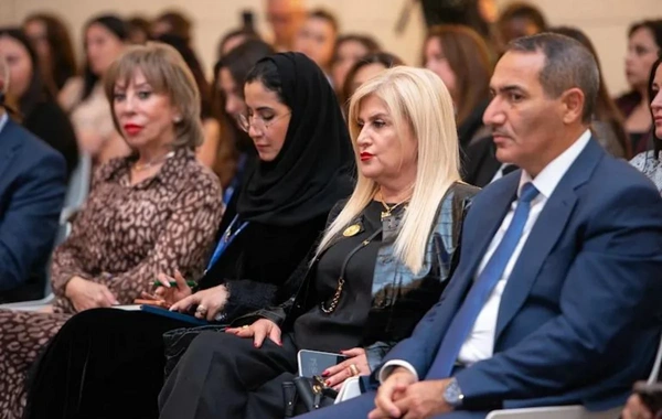 Heydər Əliyev Mərkəzində "Muzeylər və irs yerləri mədəniyyətlərarası dialoq məkanları kimi" mövzusunda panel müzakirəsi keçirilib