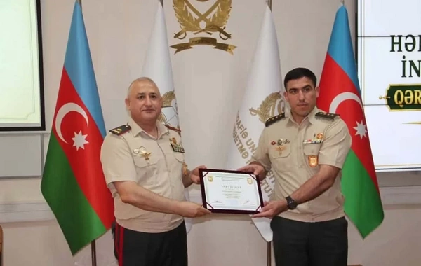 Hikmət Həsənov uzun müddətdən sonra görüntüləndi