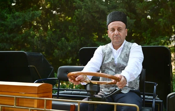 Leyla və Arzu Əliyevalar Dənizkənarı Milli Parkda açılış və təqdimat mərasimlərində iştirak ediblər