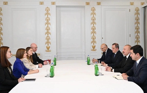 İlham Əliyev Kopenhagendə Moldova Prezidenti ilə görüşüb