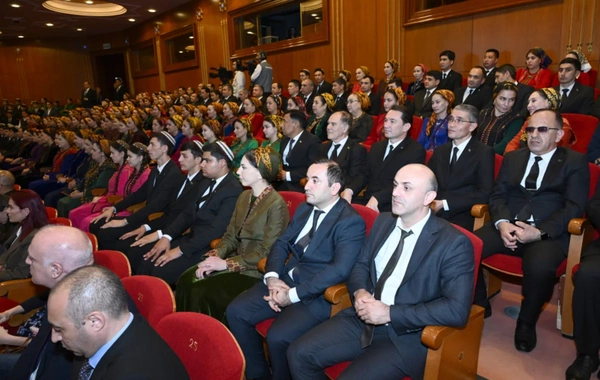 Aşqabadda Türkmənistan Dövlət Simfonik Orkestrinin konserti olub