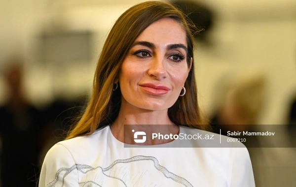 Arzu Əliyeva Milli İncəsənət Muzeyindən paylaşım edib