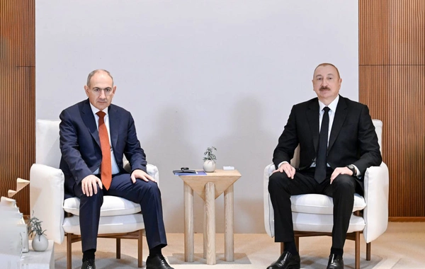 İlham Əliyevlə Nikol Paşinyan sabitliyin möhkəmləndirilməsi üçün hazır olduqlarını təsdiqləyiblər
