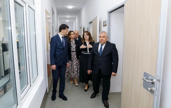 1 saylı İxtisaslaşdırılmış Poliklinikanın Laboratoriya şöbəsinin açılışı olub