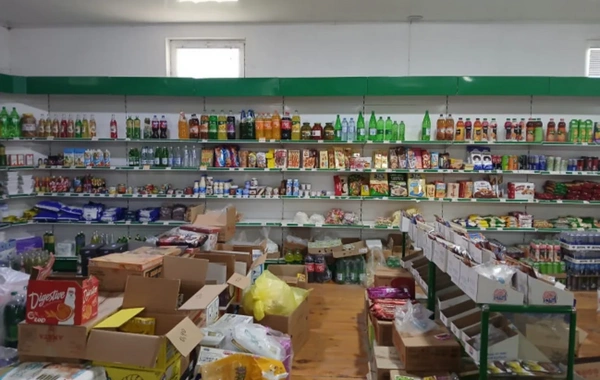 Neftçalada marketdə istehlaka yararsız məhsullar aşkarlanıb