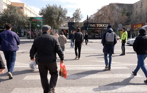 Sumqayıtda polis qayda pozan avtobus sürücülərini şöbəyə dəvət edib