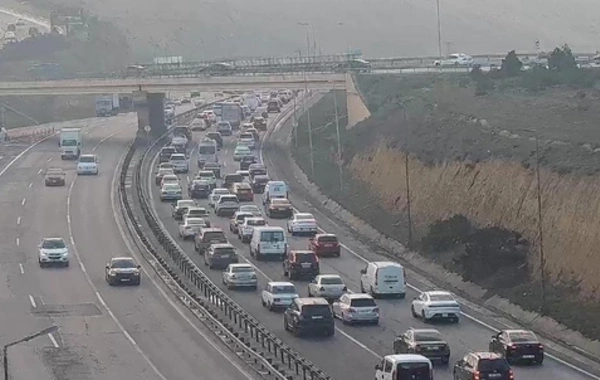 Bakıda qəza sıxlığa səbəb oldu