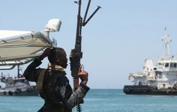 Somali sahillərində yük gəmisi silahlı şəxslər tərəfindən ələ keçirildi