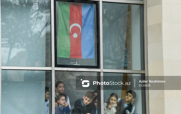 Azərbaycan xalqı Heydər Əliyevin xatirəsini yad edir