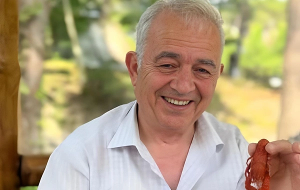 Ağacdan yıxılaraq sümükləri sınan yazıçının SON VƏZİYYƏTİ açıqlandı