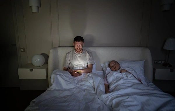 Gecə işıq yanan otaqda yatanlara XƏBƏRDARLIQ