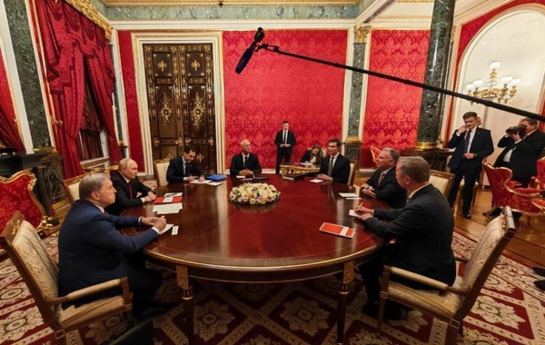 Kreml açıqladı: Putin Trampın elçiləri ilə 3 saatdan çox nə danışıb?