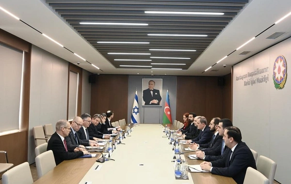 Azərbaycan və İsrailin XİN başçıları arasında geniştərkibli görüş keçirilib