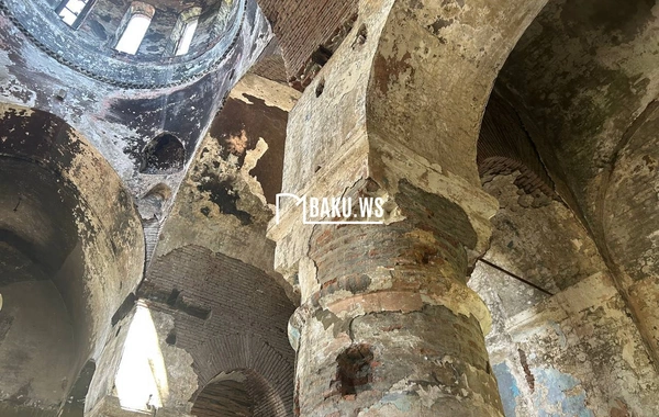 Turistlərin axın etdiyi Alban məbədi baxımsız vəziyyətdədir